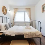 Orkana Spacious By Bookinghost Apartment Katowice