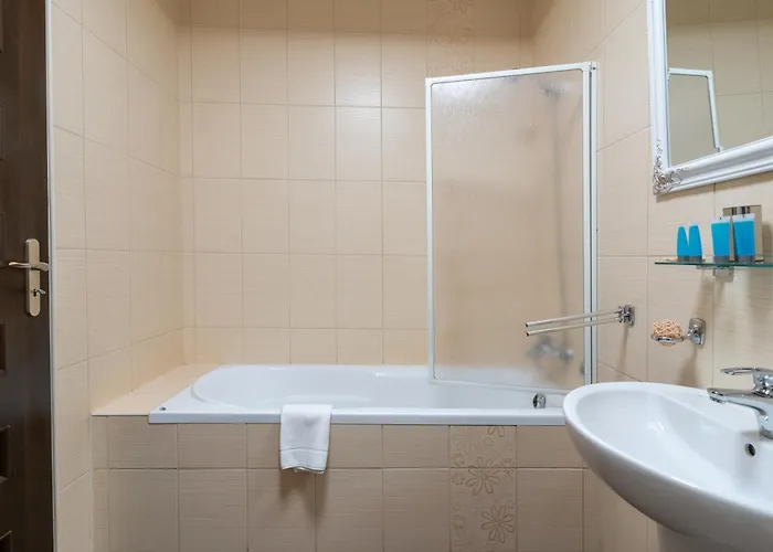 Orkana Spacious By Bookinghost דירה קטוביץ